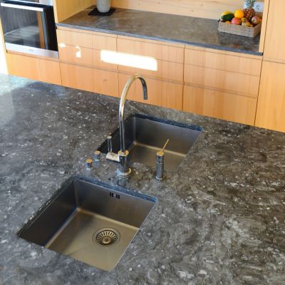 Top Cucina In Beola Grigio Antico Lucido